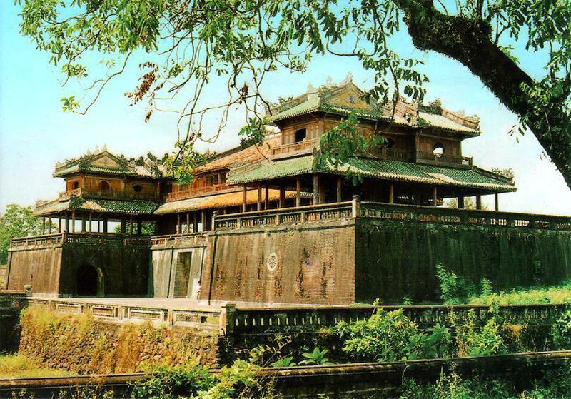 Kinh thanh Hue.jpg